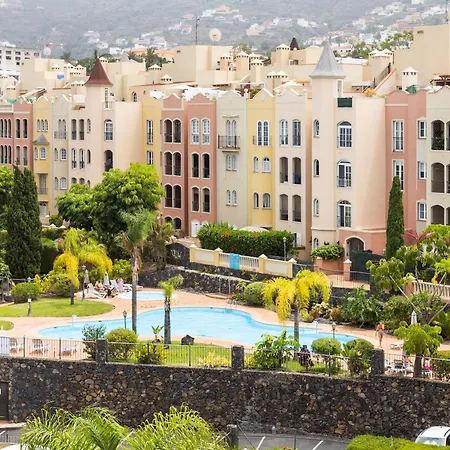 Home2book Serenity Terrace & Pool, La Quinta 아파트